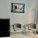 Al Warqa Dubai Delight 1-Bedroom Apt For Monthly Or Daily Stays